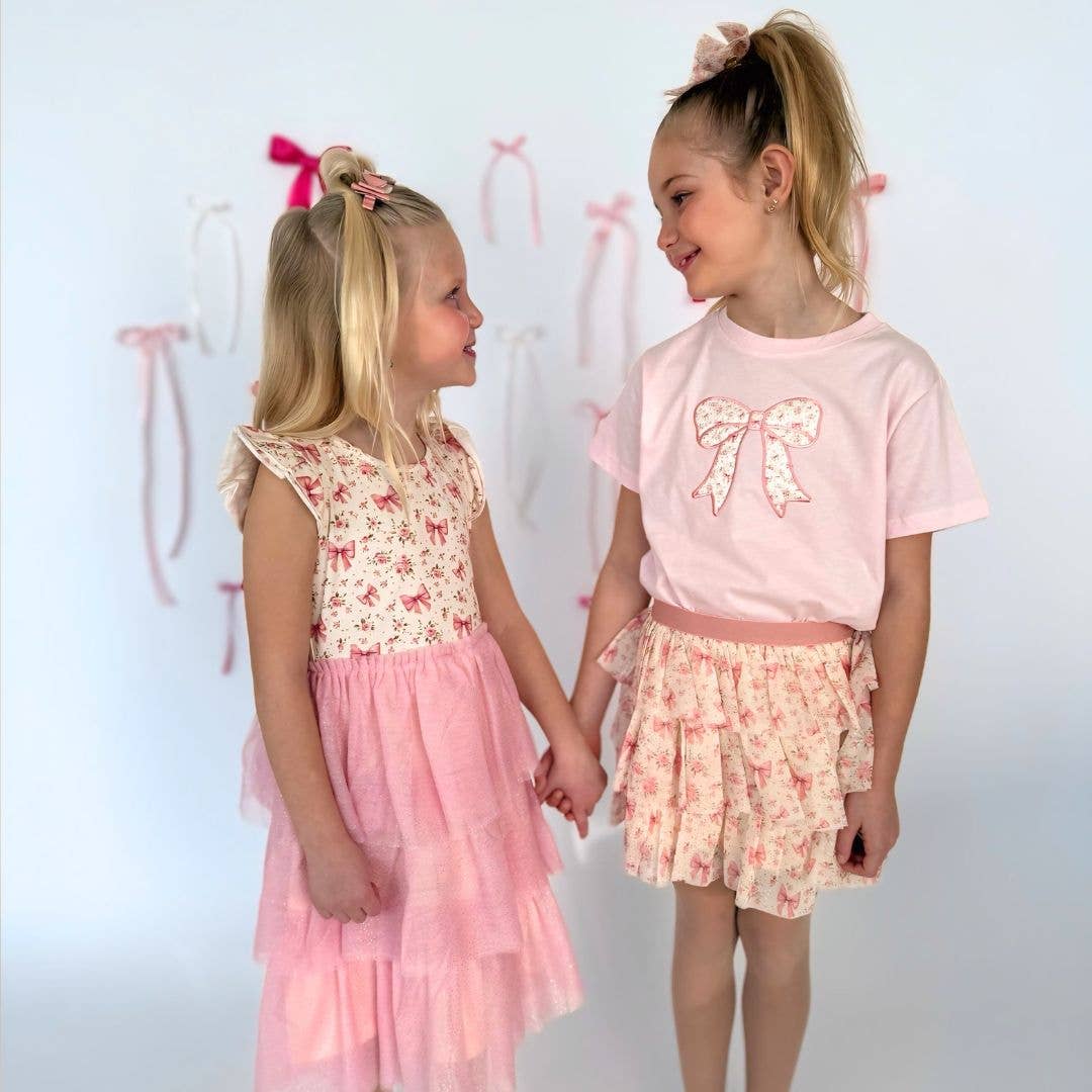 Sweet Wink || Short Sleeve T-Shirt - Ditsy Floral Bow Patch