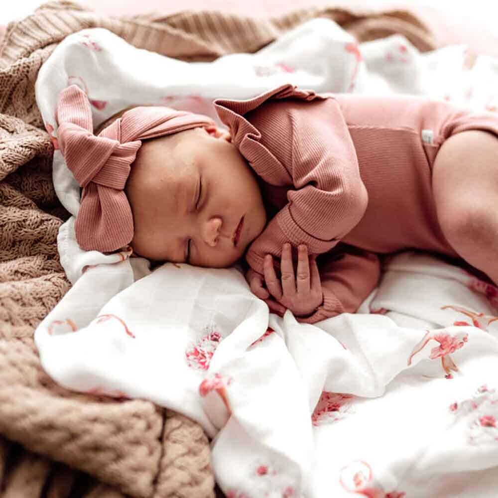 Snuggle Hunny - Ribbed Organic Topknot || Rose