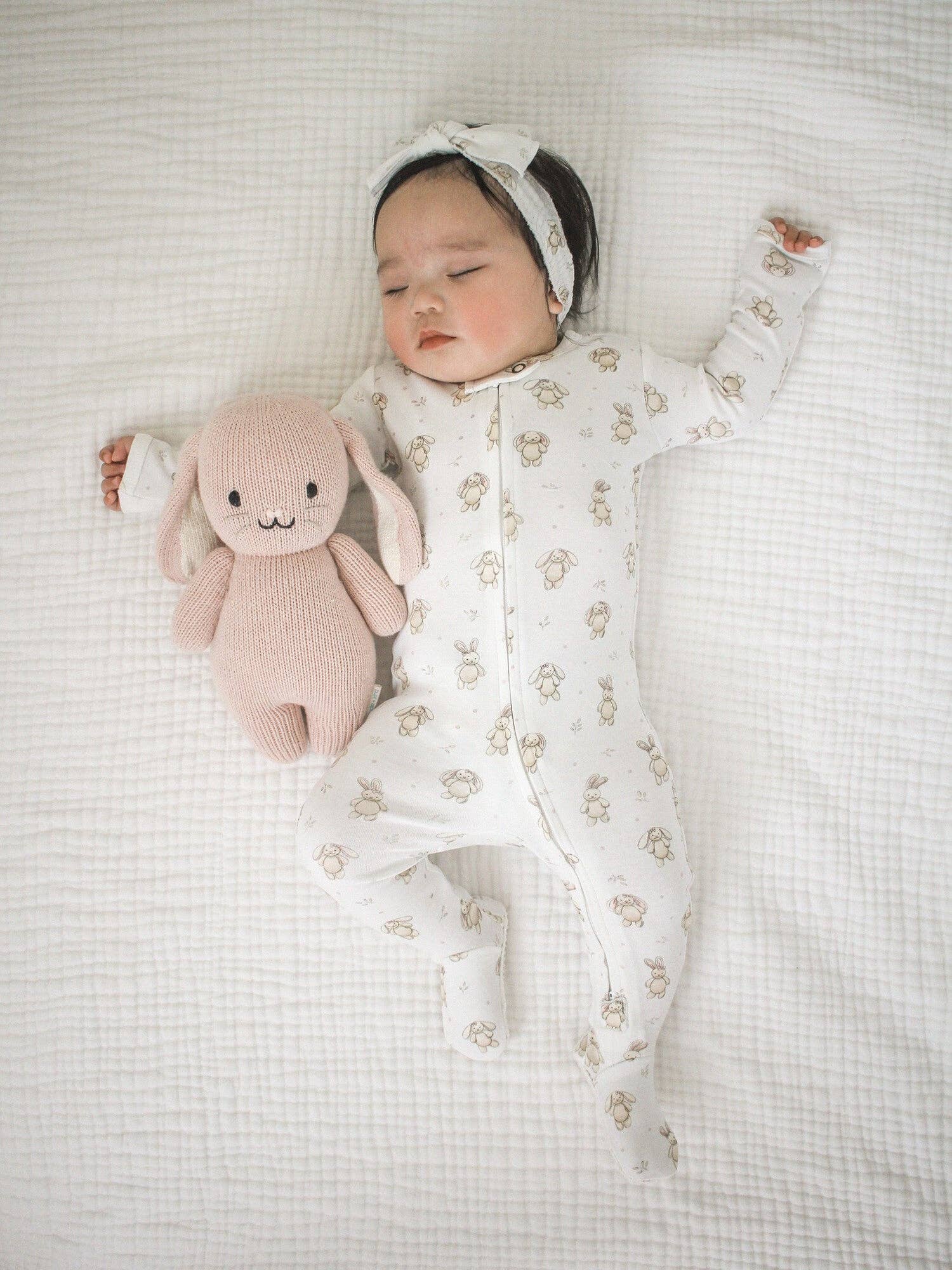 L'ovedbaby - Organic 2 Way Zipper Footie || Bunny Biscuit